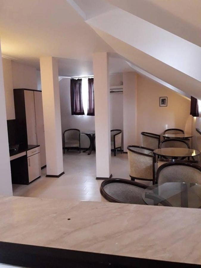 Къщата На Генерала Hotel Berkovitsa Bagian luar foto